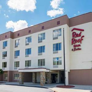 Red Roof Inn & Suites Fayetteville-Fort Bragg Fayetteville